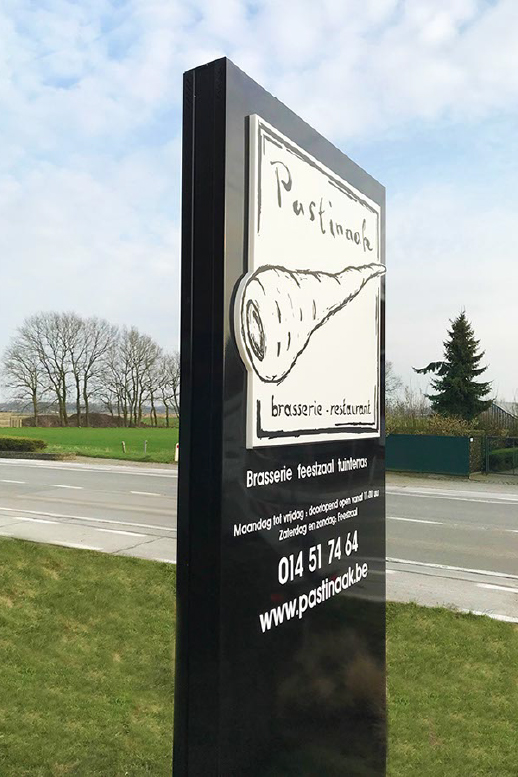 verlichtte zuil doorgestoken acrylox